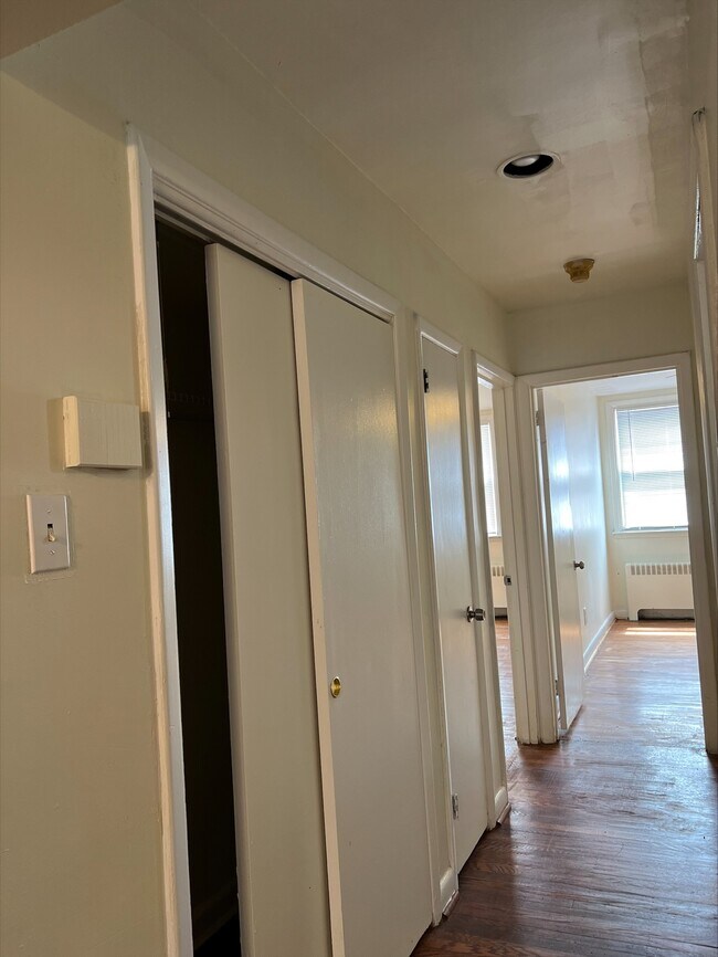 Hallway Closet - 158 W Cheltenham Ave
