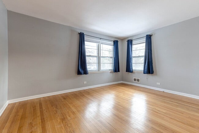 Building Photo - 996 Castlegate Ct