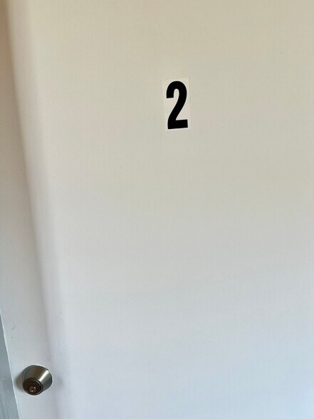 Building Photo - 904 E Tioga St