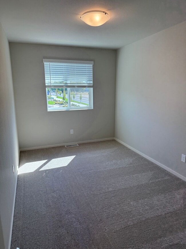 Building Photo - Brand New Home! Be The First To Live Here!...