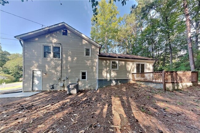 Building Photo - 3117 Calumet Cir NW