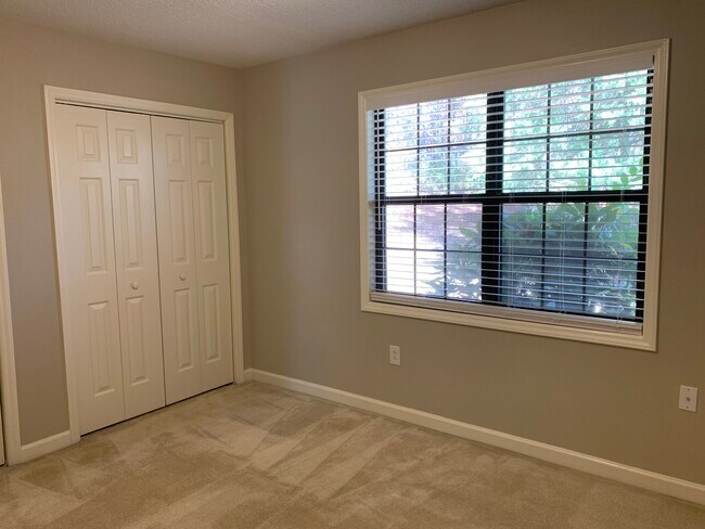 Master bedroom - 2756 victory ct