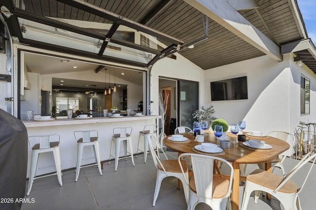 Building Photo - 2812 N 71st Pl