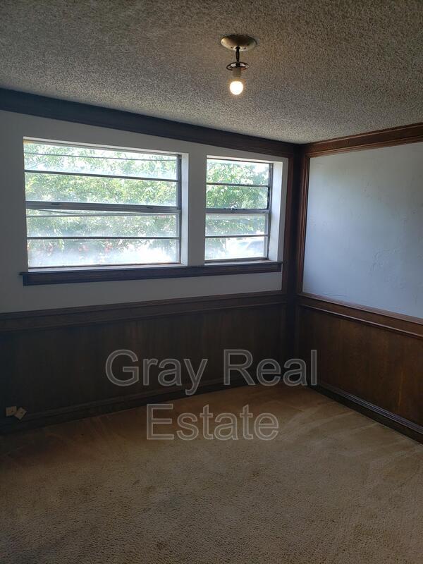 Building Photo - 723 N Highland Ave