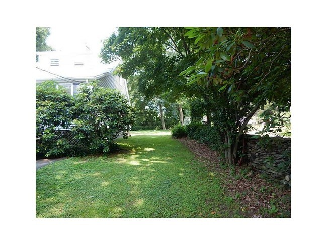 Building Photo - 1785 W Main Rd