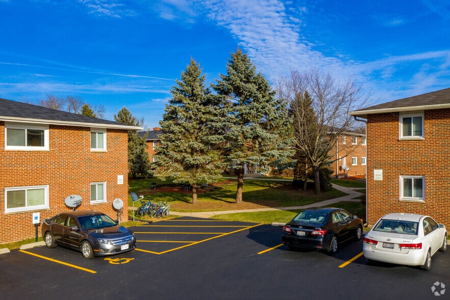 Cardinal Place 204 Saint Teresa Ter Monona WI 53716 Apartment Finder