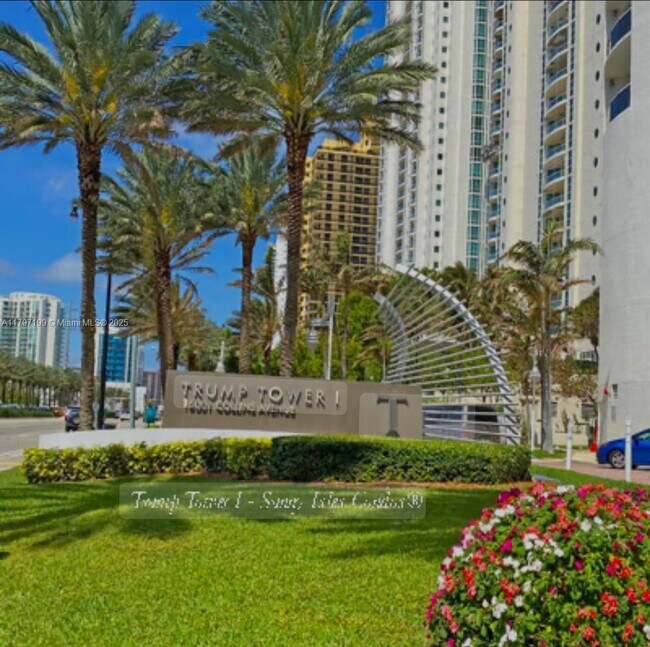 Building Photo - 16001 Collins Ave