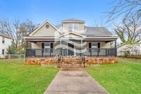 Building Photo - 209 Poplar St