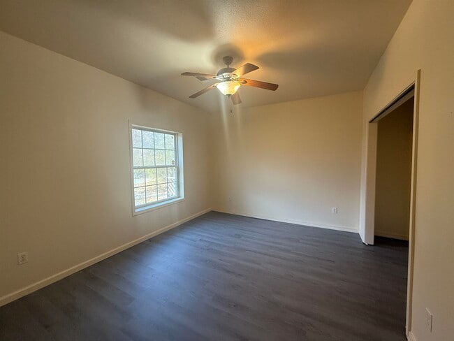 Building Photo - 11 Immokalee Dr