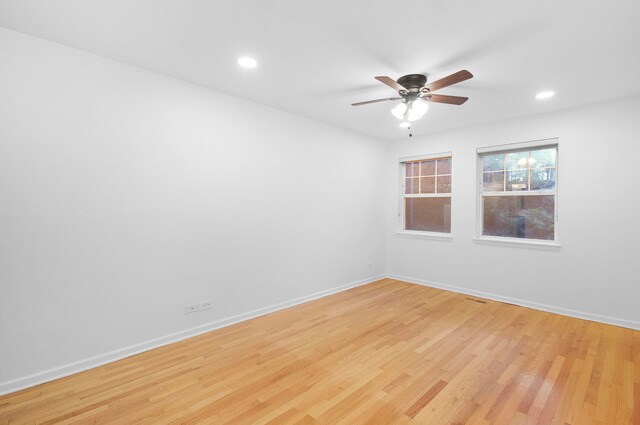 Building Photo - 301 W Goethe St