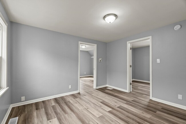 Building Photo - 1139 Lincoln St