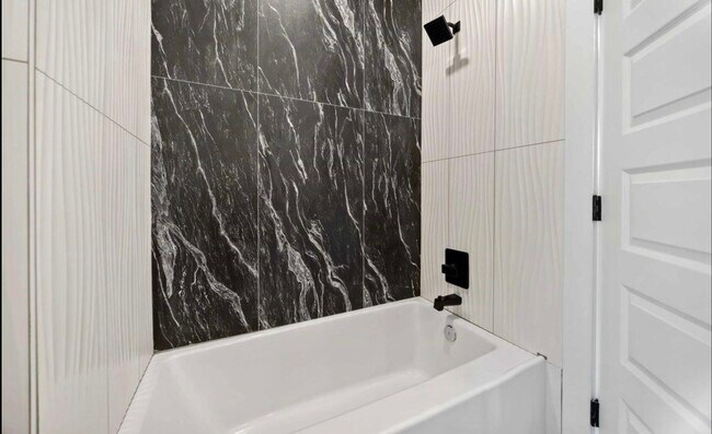 Building Photo - 4624 Mayflower St