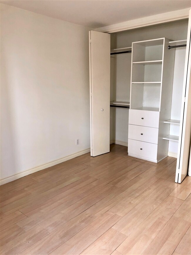 Building Photo - 813 15th St