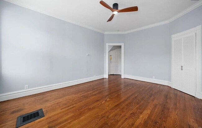 Building Photo - 3619-3621-3621 Connecticut St