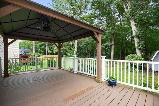 Building Photo - 4254 Mockingbird Cir
