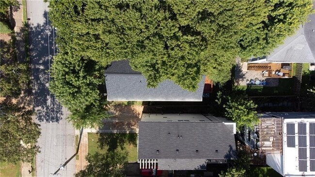 Building Photo - 1440 Hardee St NE