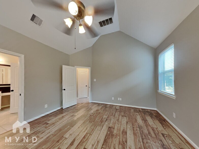 Building Photo - 118 Cheswood Forest Dr