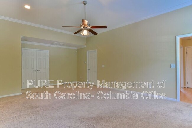 Building Photo - 228 Buffwood Dr