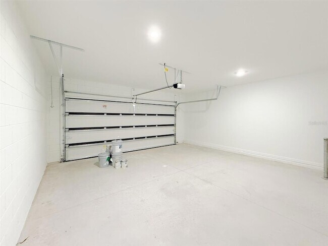 Building Photo - 4706 Golden Knight Blvd