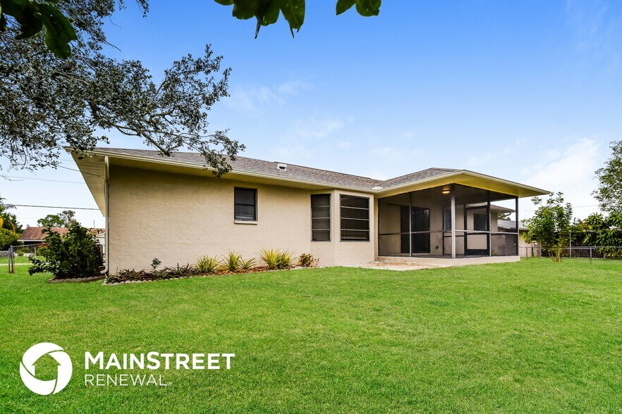 Building Photo - 9076 Pineapple Rd