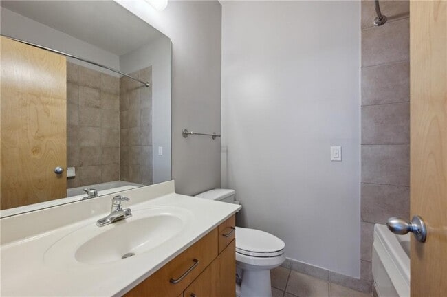 Building Photo - 1294 Fernwood Cir NE