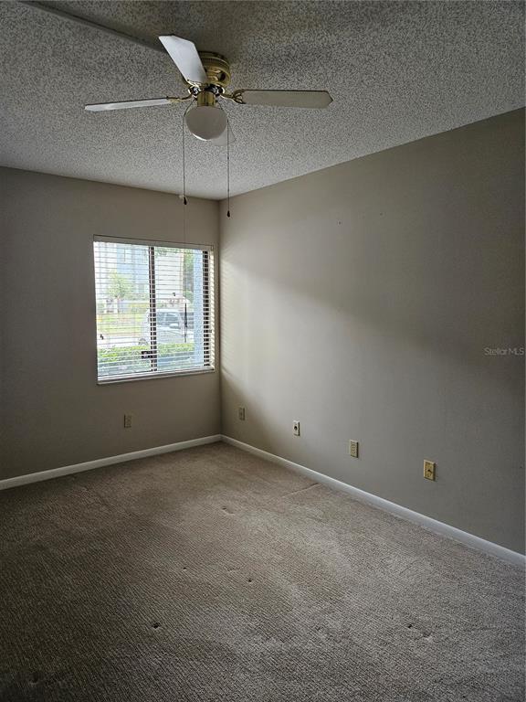 Building Photo - 7 Escondido Cir