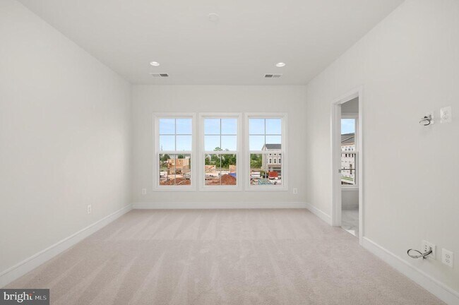 Building Photo - 14534 Alsace Ln