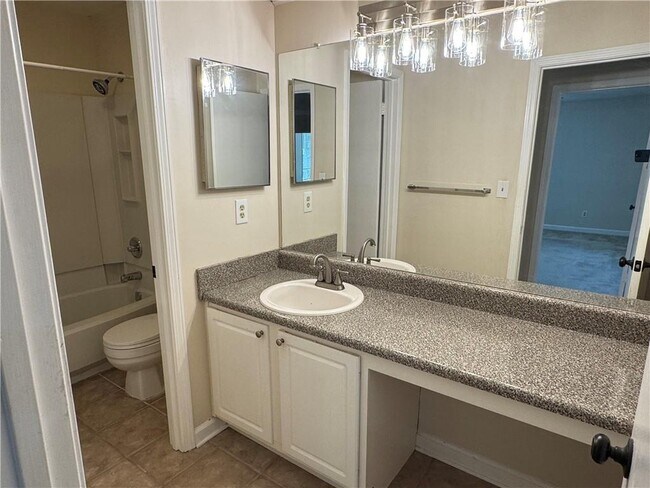 Building Photo - 5005 Wingate Way