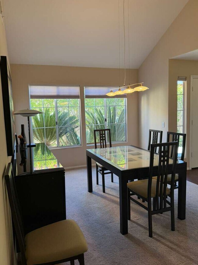 Building Photo - 11816 Caminito Corriente