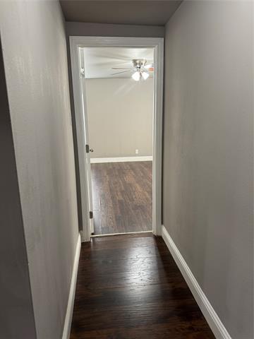 Building Photo - 2016 Deer Path Dr