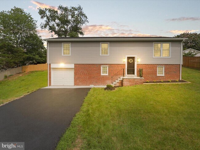 Building Photo - 3416 Sunny View Dr