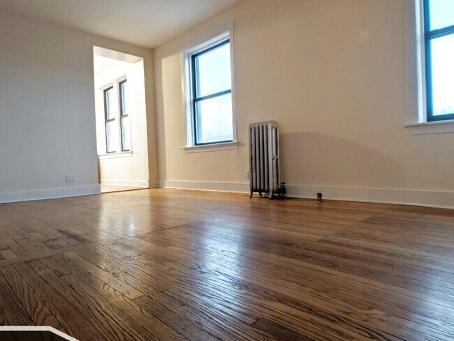 Building Photo - 1534 N Kedzie Ave