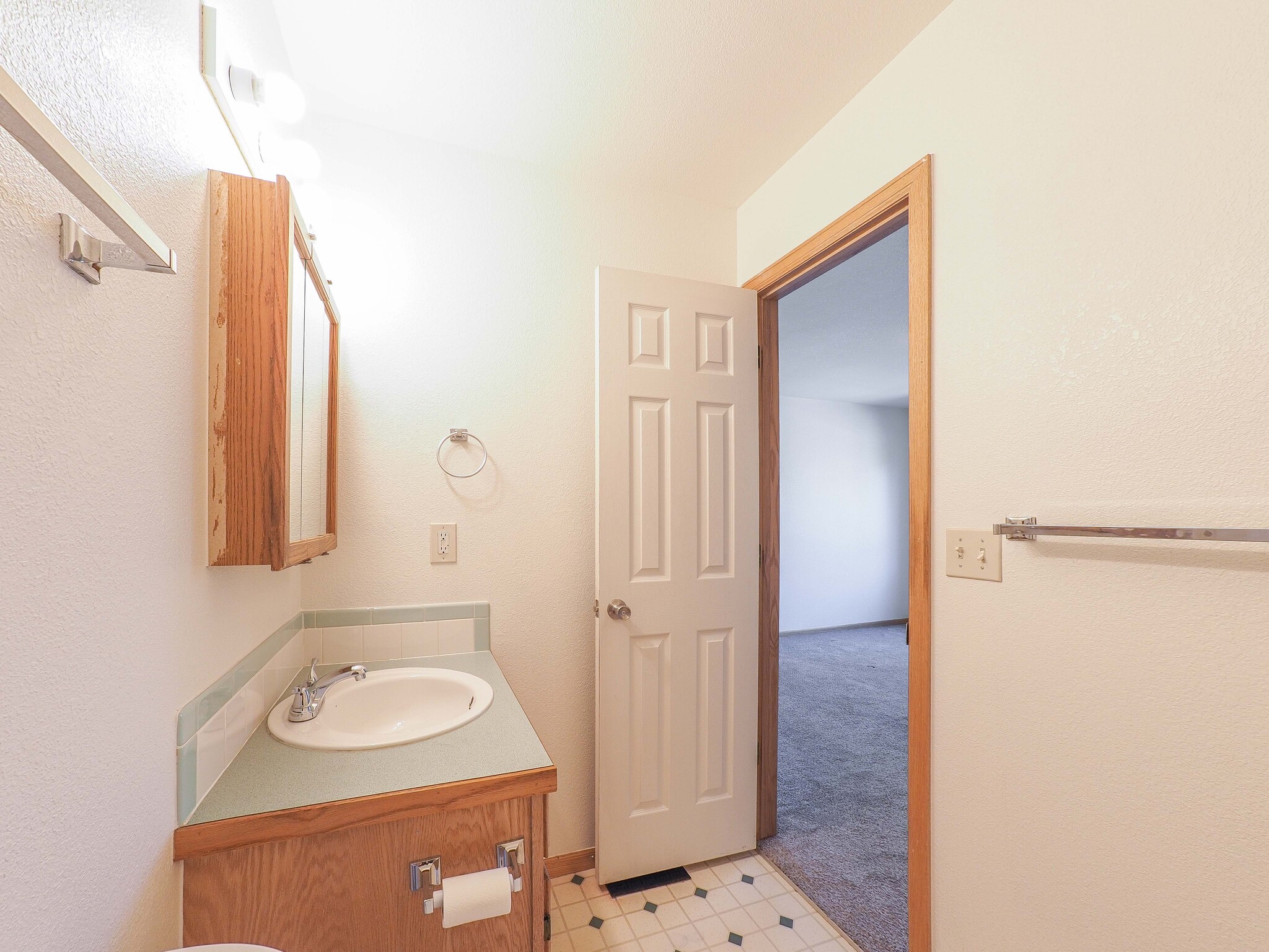 Building Photo - 1106 Timberline Ct