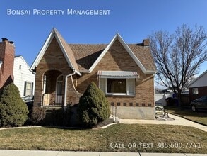 Building Photo - 7527 S Jefferson-