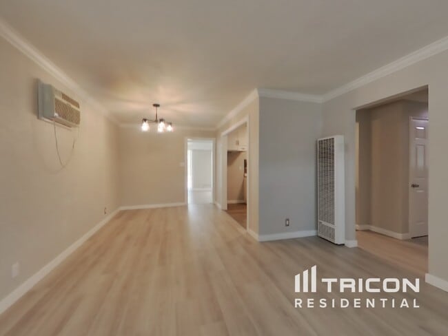 Building Photo - 308 Grape St