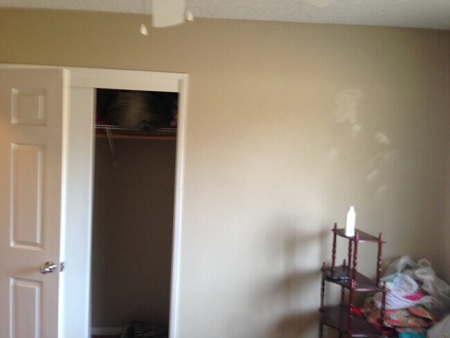 Building Photo - Beautiful 3 bedroom home in Lancaster