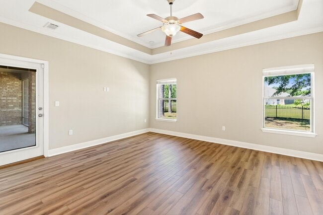 Building Photo - 24 Mozart Ln