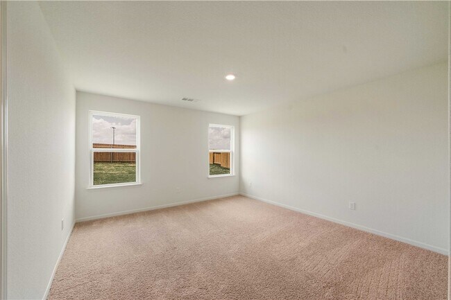 Building Photo - 18501 Quiet Range Dr