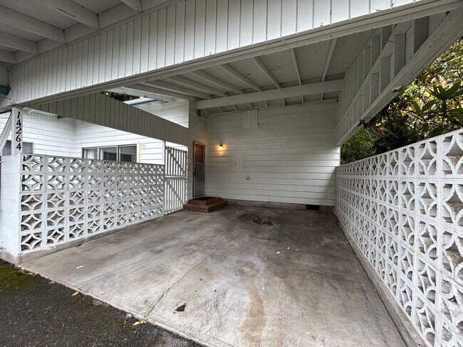 Building Photo - sw114th