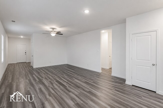 Building Photo - 6124 Harrah Ln