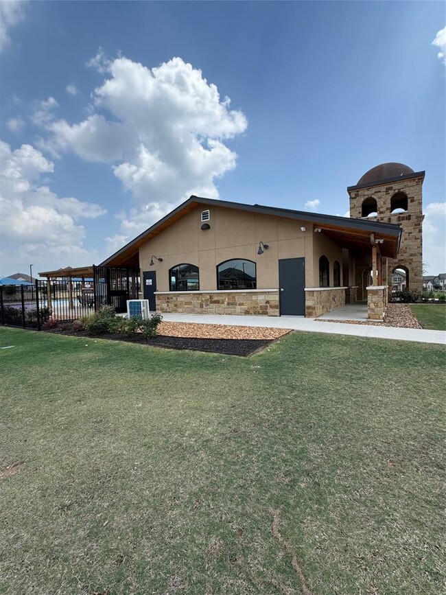 Building Photo - 3653 Carinaro Lp