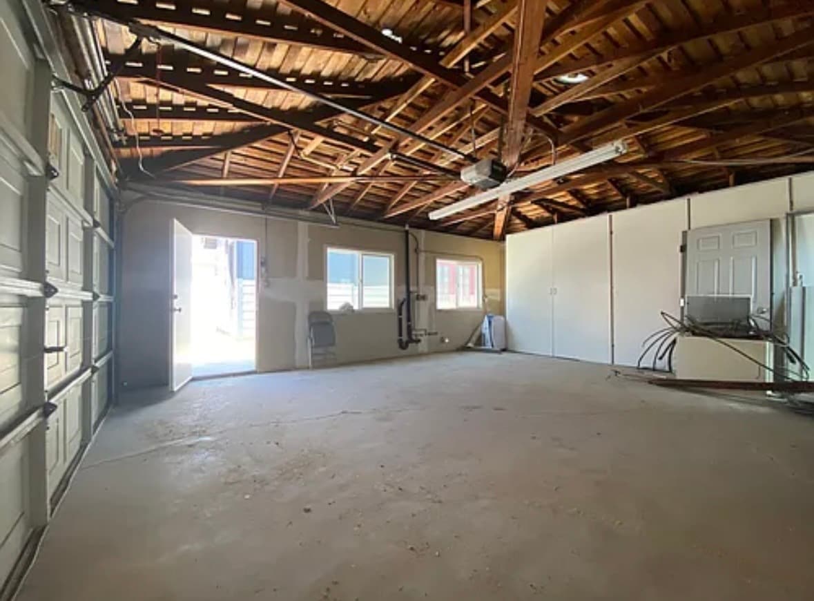 Building Photo - 1714 N Lincoln St