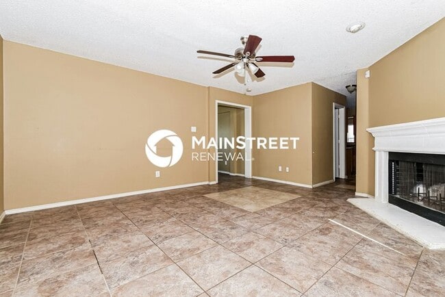 Building Photo - 4 Bedroom Pet-Friendly Home in Sachse, TX with Main Street Renewal