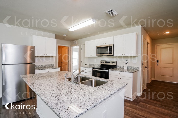 Building Photo - 18304 Gibraltar Ln