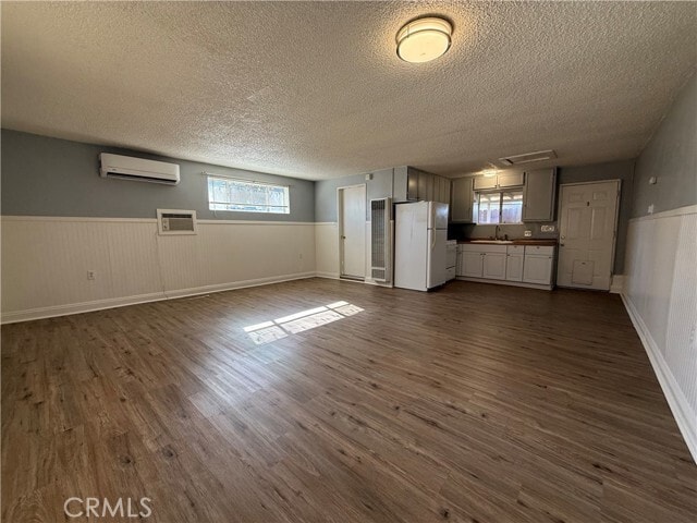 Building Photo - 12189 5th St