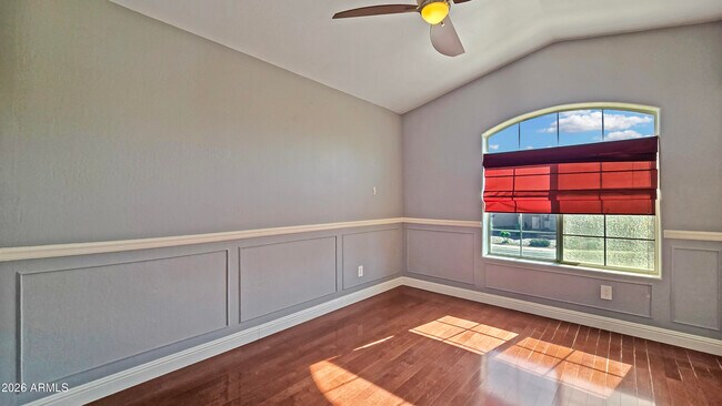 Building Photo - 13888 W Wilshire Dr