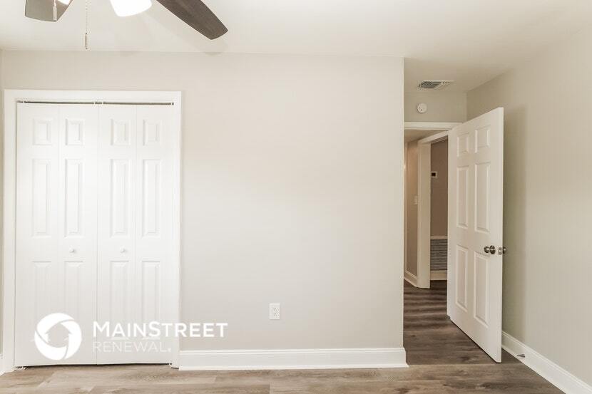 Building Photo - 4925 Indialantic Dr