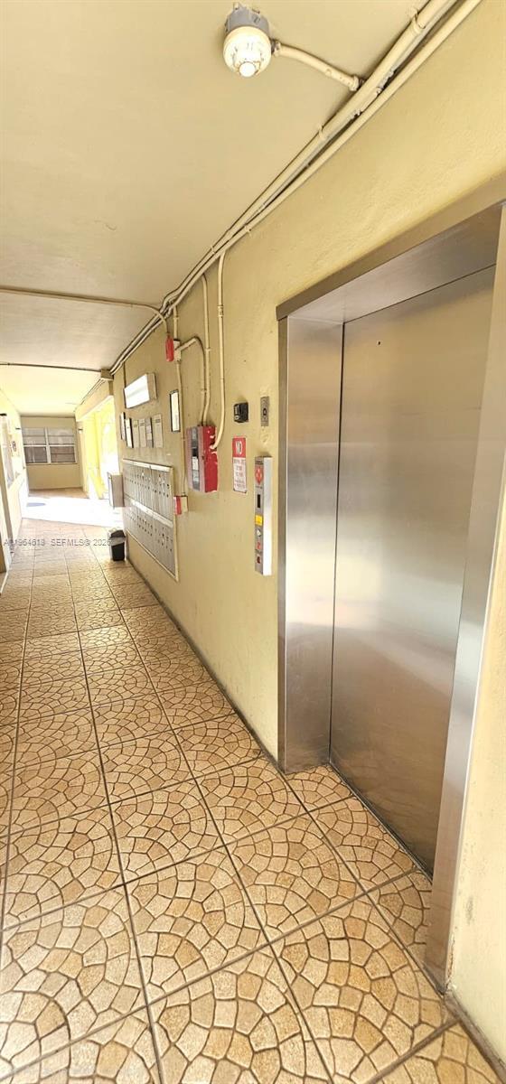 Building Photo - 1851 NE 168th St