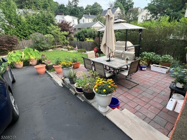 Building Photo - 36 Central Ave