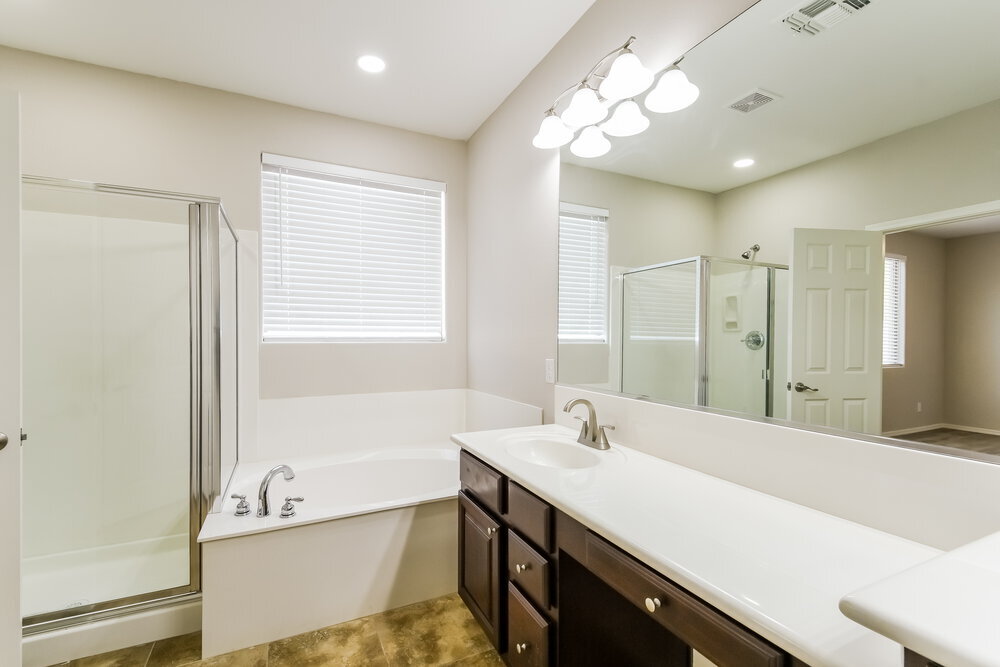 Building Photo - 2226 W Oyer Ln